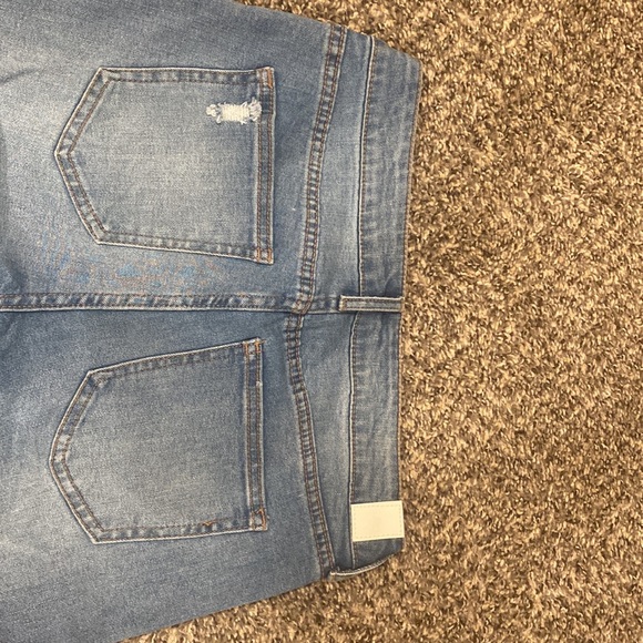 Size 5 Never Worn Ankle Skinny CP Jeans with Raw Hem - Picture 3 of 8